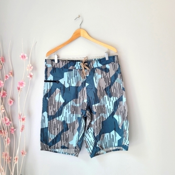 PATAGONIA Men's Swim Short - Picture 1 of 7